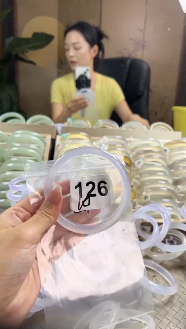 手镯玛瑙/玉髓未镶嵌126