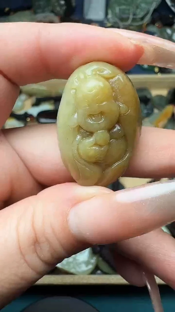 颈饰未镶嵌和田玉1