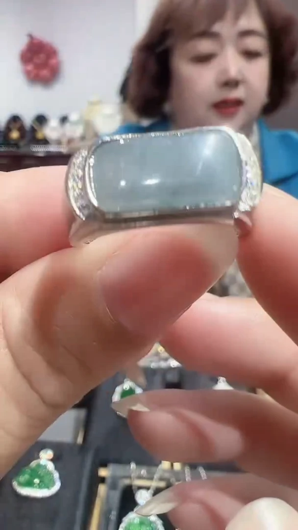 未镶嵌戒指翡翠2025120215