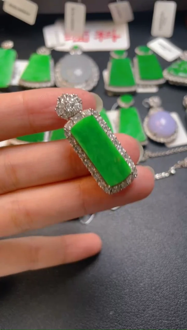 吊坠(不含链)银S925镶嵌翡翠吊坠