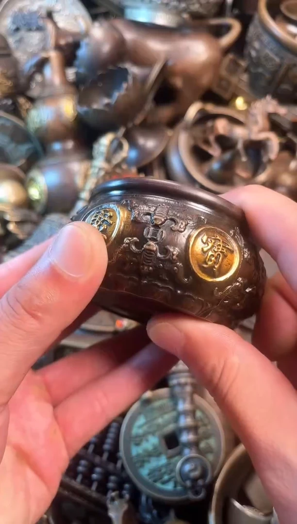 精美铜器点击下单