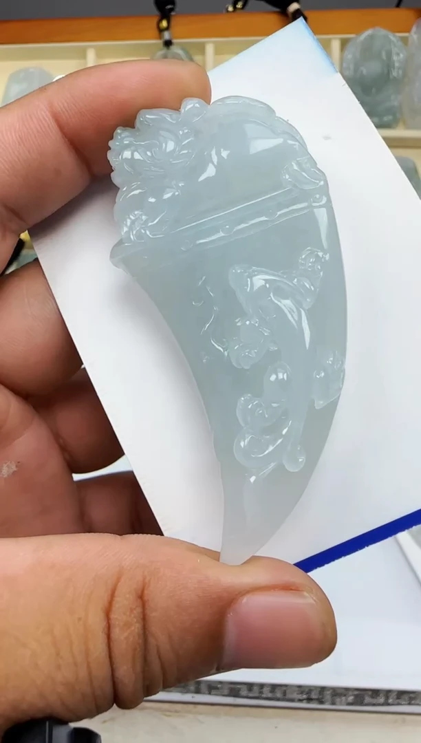 翡翠未镶嵌颈饰缅甸天然A货翡翠