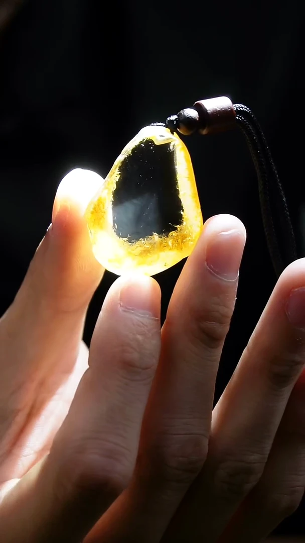 吊坠(赠链)未镶嵌水晶水晶