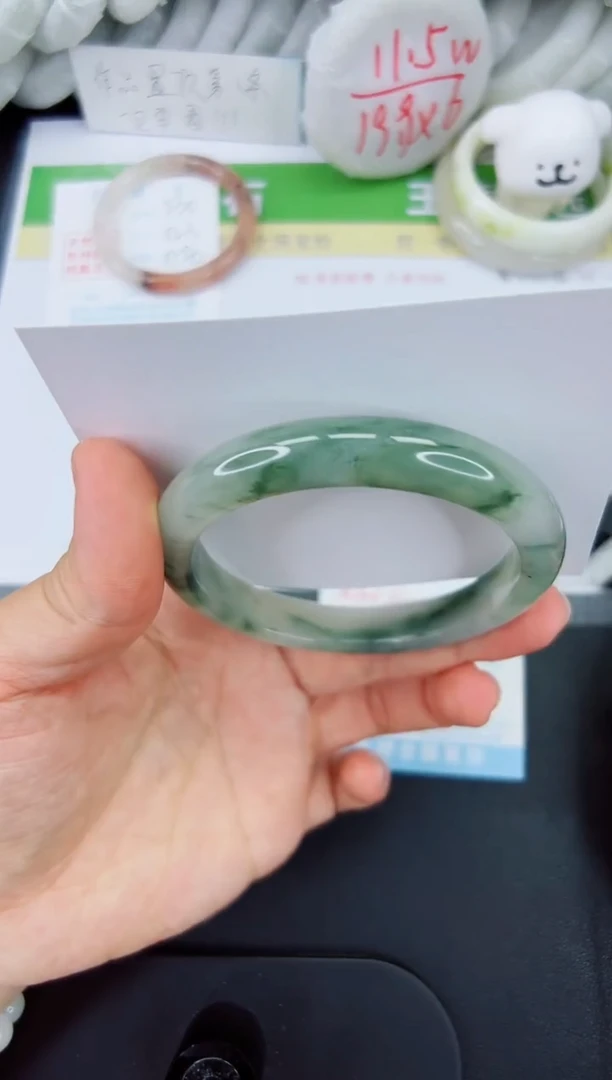 【闪购商品】石英质玉手镯未镶嵌531-60.6