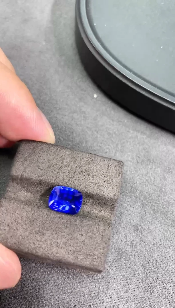蓝宝石裸石lx-40 3.12ct 无烧 送grs