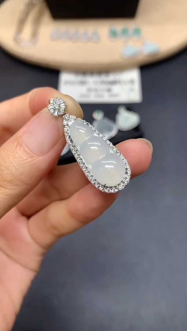 翡翠银S925镶嵌吊坠(不含链)福豆【多样性发其一】