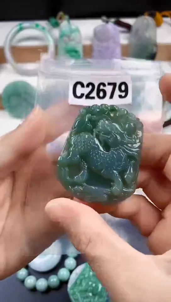 颈饰未镶嵌翡翠天然翡翠吊坠挂件