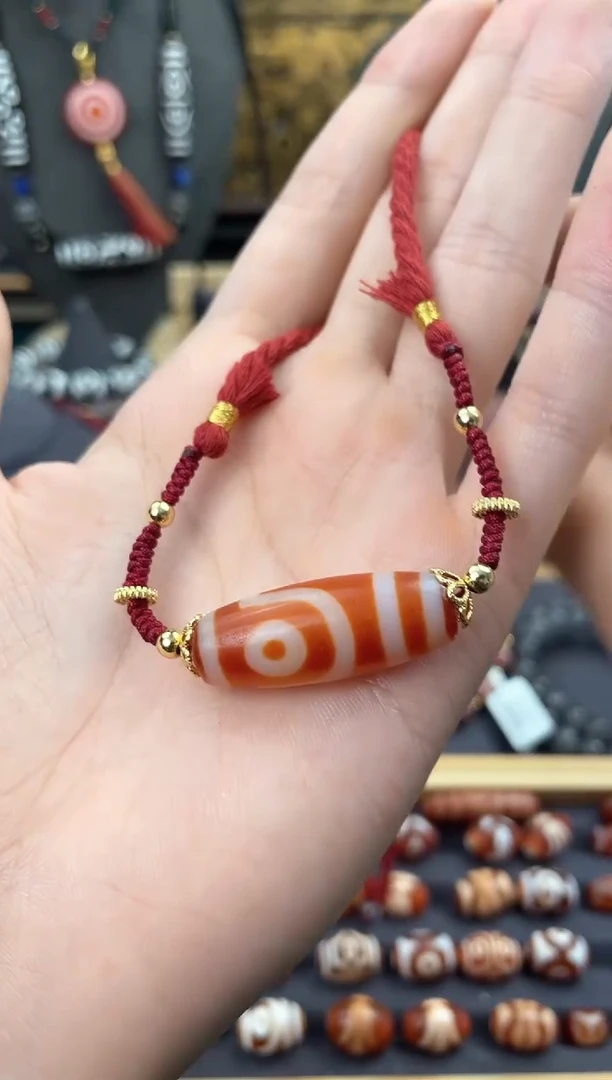 【闪购商品】玛瑙/玉髓颈饰未镶嵌行运红肉莲花二眼锁骨链