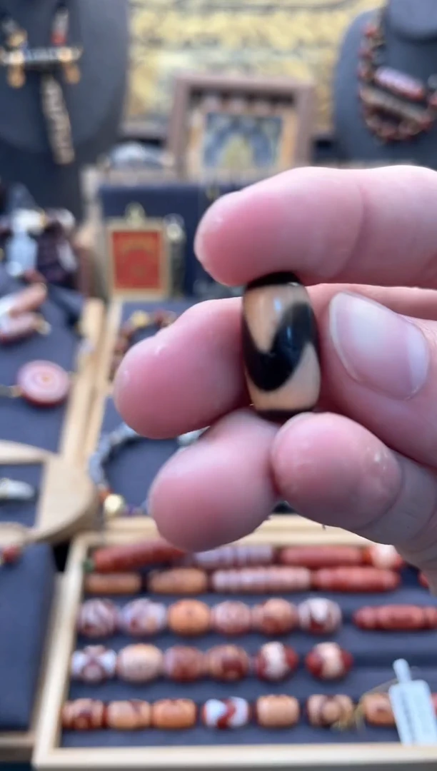 未镶嵌颈饰玛瑙/玉髓牙牙单珠