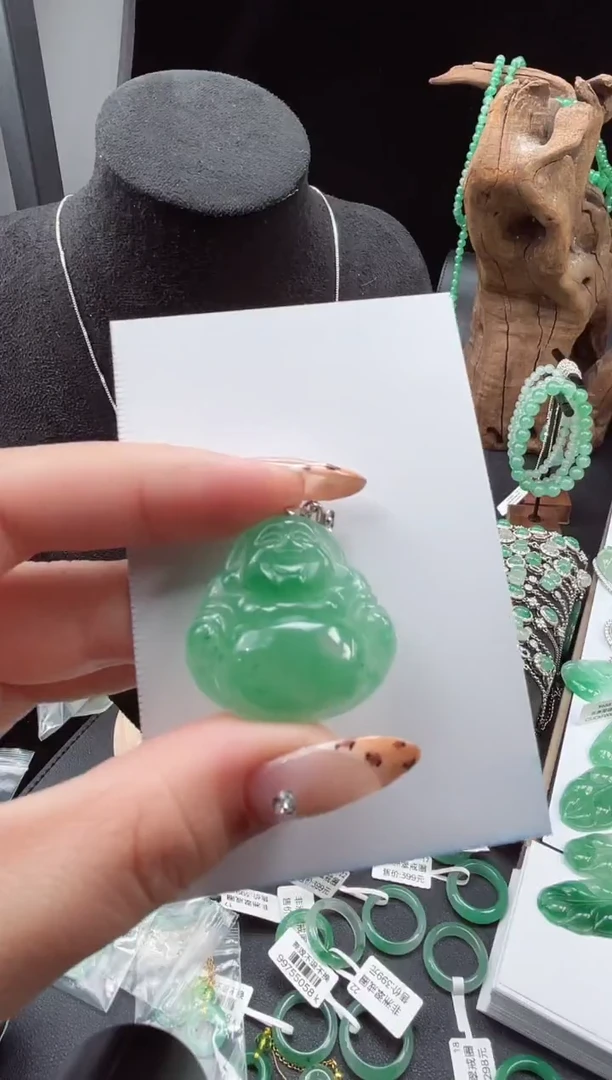 吊坠(不含链)银S925镶嵌石英质玉（非洲翠）佛公 18.811