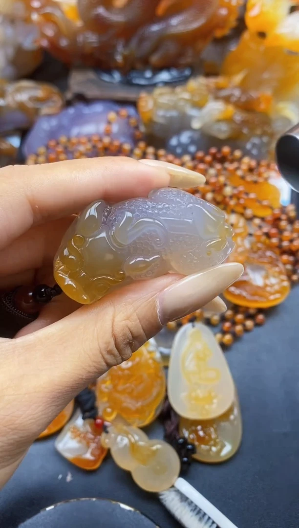 玛瑙/玉髓挂件未镶嵌ll
