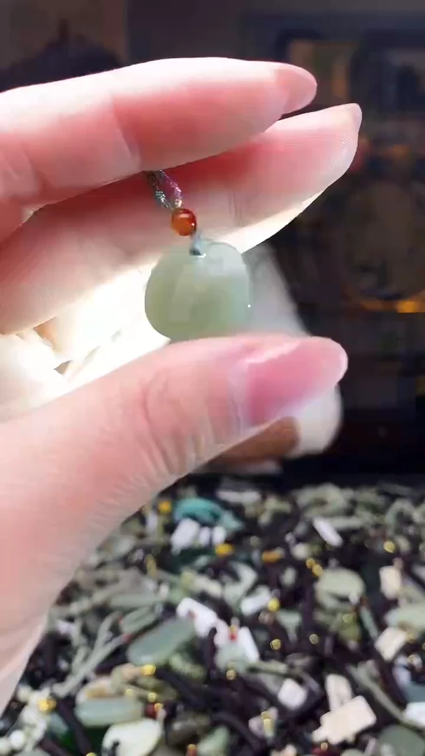 颈饰未镶嵌和田玉多样性发货，拍一发一