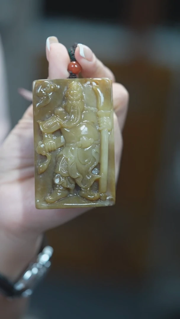 颈饰未镶嵌和田玉关公