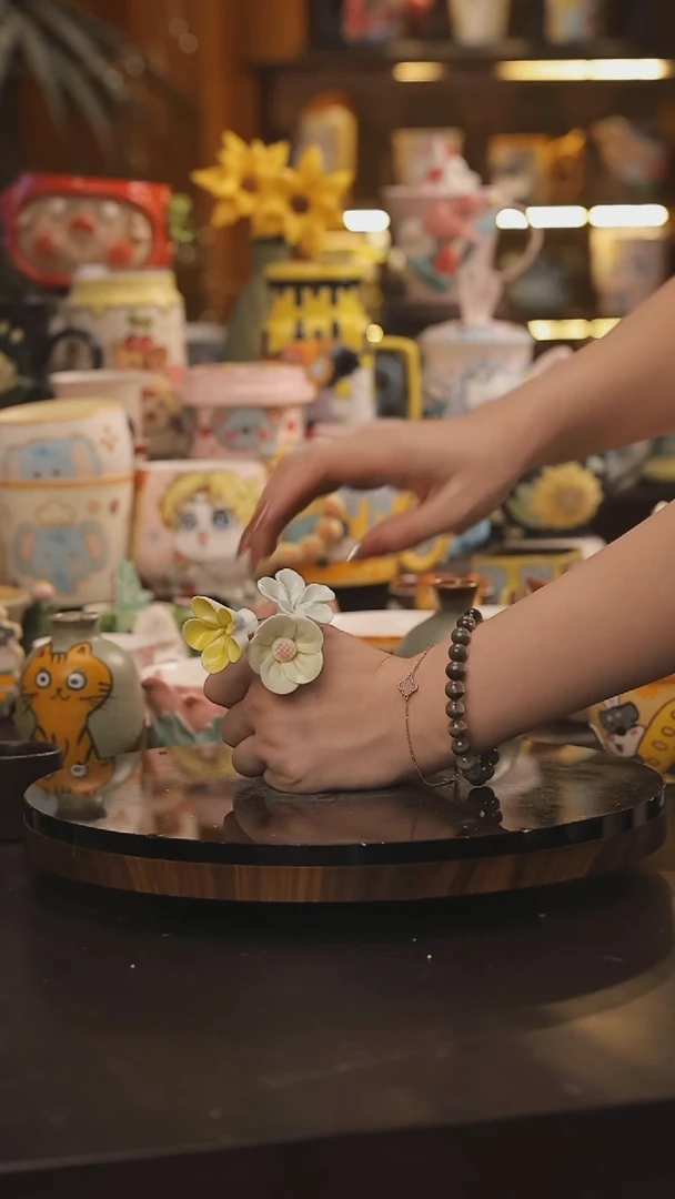 随机景德镇釉下彩绘设计师款式陶瓷