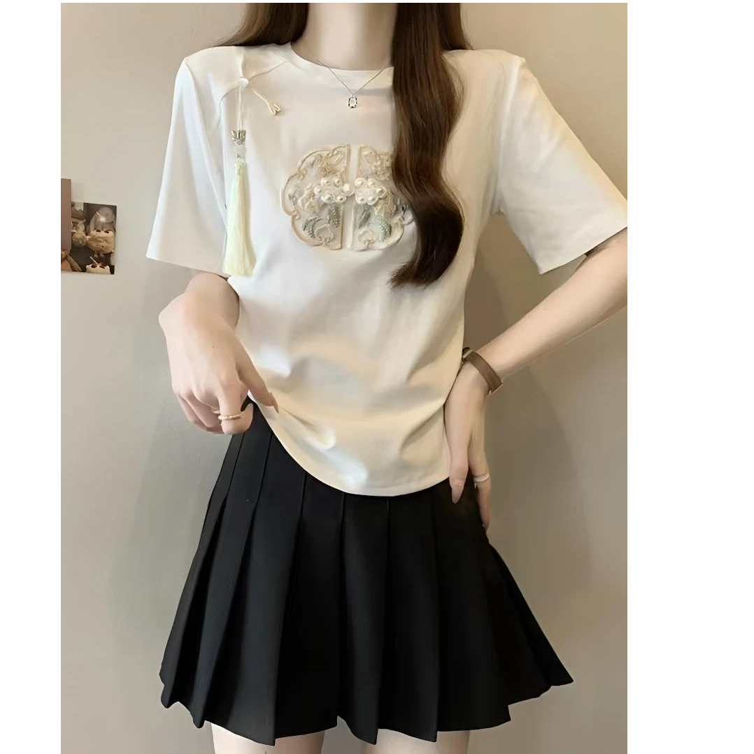 潮流时尚甜美女装，尾单女装