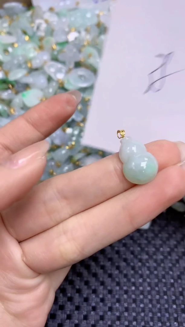 【闪购商品】翡翠颈饰18K金镶嵌天然缅甸A货翡翠