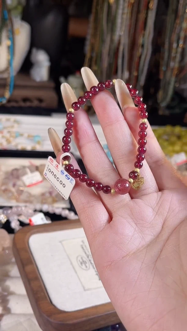 【闪购商品】水晶手链未镶嵌多样性发货其一