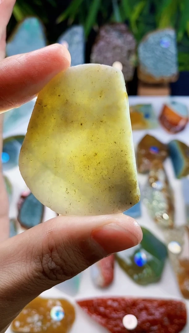 定制翡翠未镶嵌翡翠
