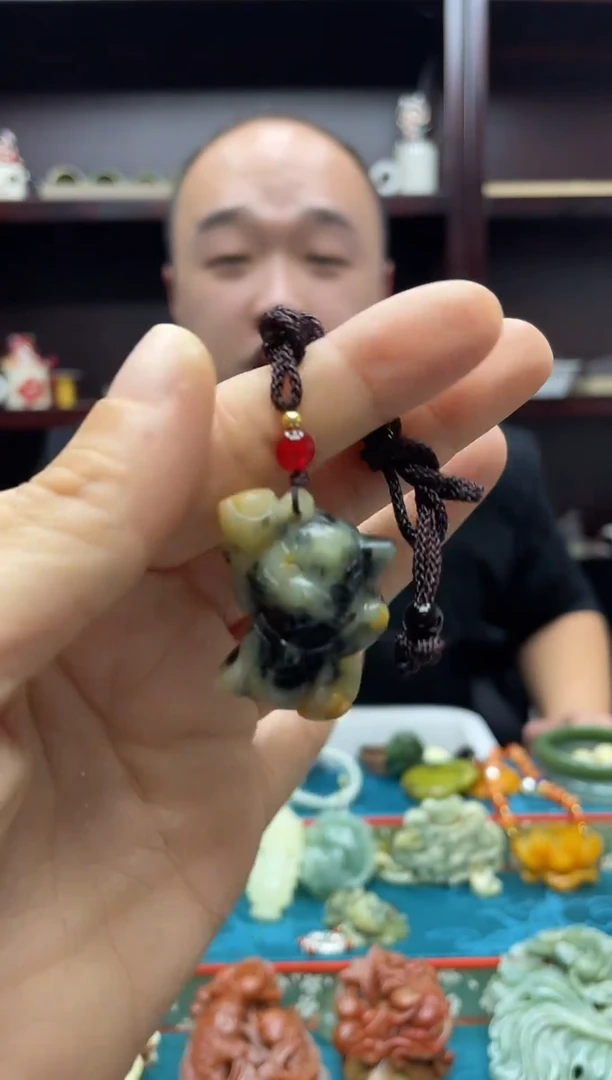 未镶嵌岫玉吊坠多样性发*货拍一发一