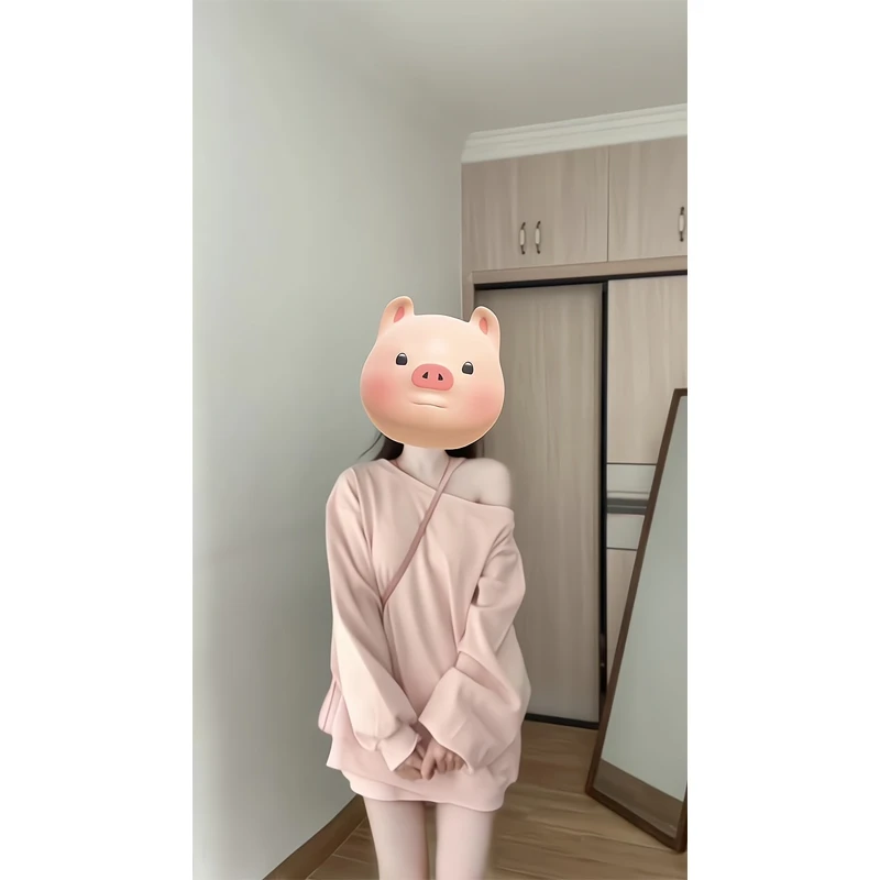 2025年粉粉蜜桃套装斜肩露肩卫衣上衣半身裙韩系温柔少女风两件套