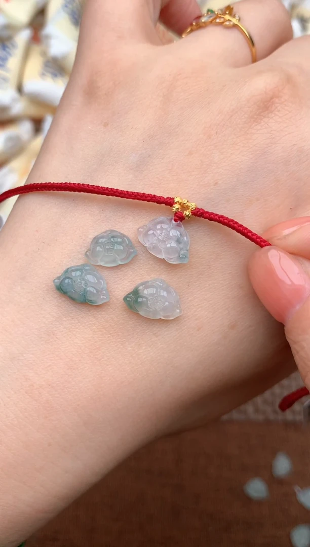 未镶嵌挂件翡翠多样性发货（发一个）