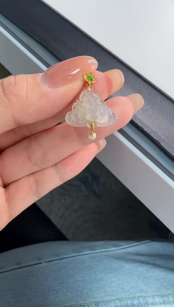 颈饰18K金镶嵌翡翠缅甸A货翡翠