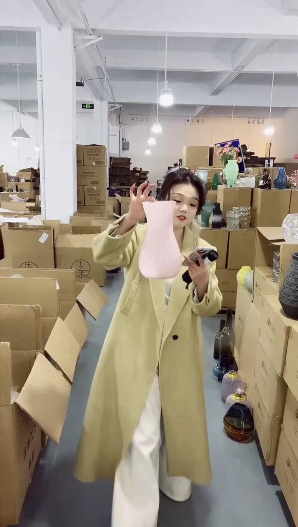 【闪购商品】玻璃私花花瓶微瑕-74V8