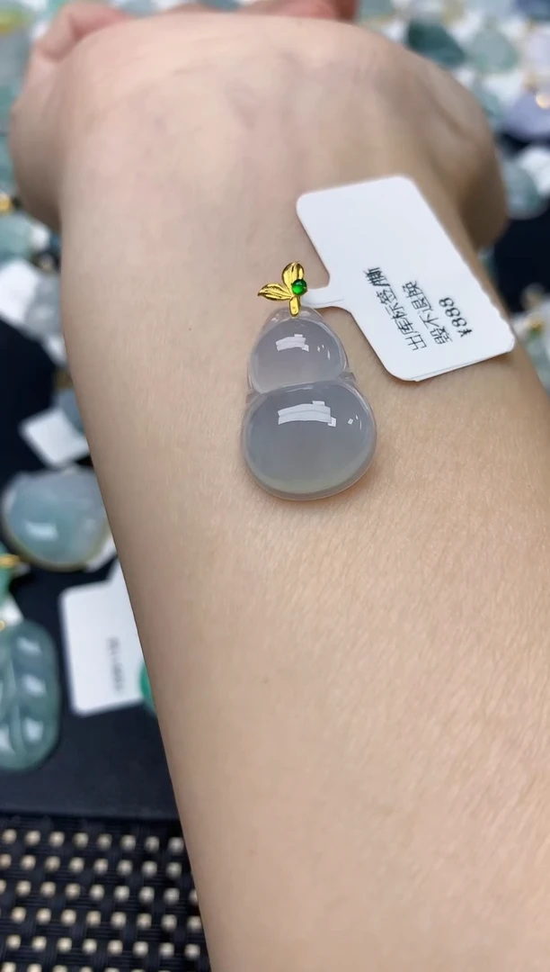 颈饰18K金镶嵌翡翠天然缅甸A货翡翠