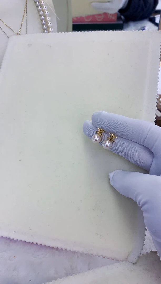 银S925镶嵌饰品海水珍珠设计款耳饰