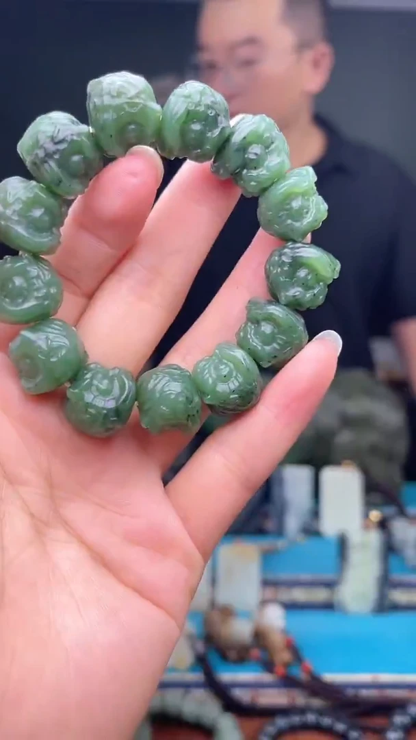 未镶嵌和田玉挂件1