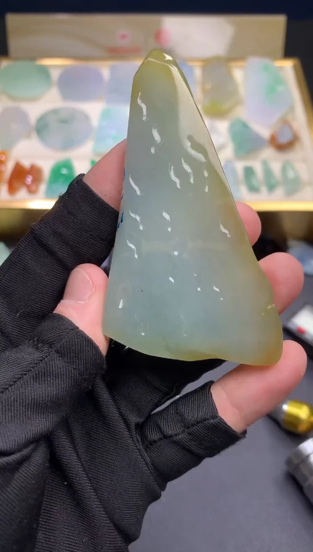 【闪购商品】定制翡翠未镶嵌