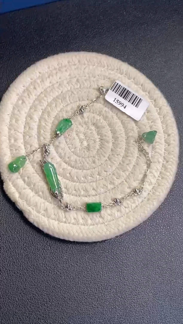 颈饰银S925镶嵌翡翠净货15994