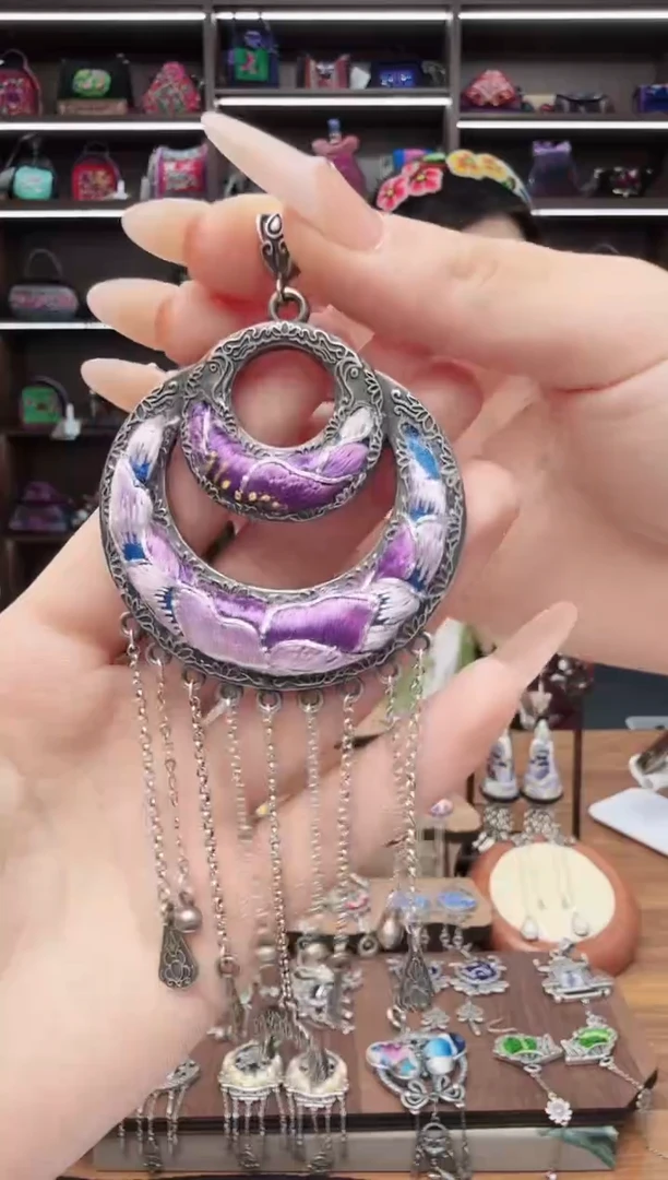 织绣119蒙阿苏苗绣传承旗舰店