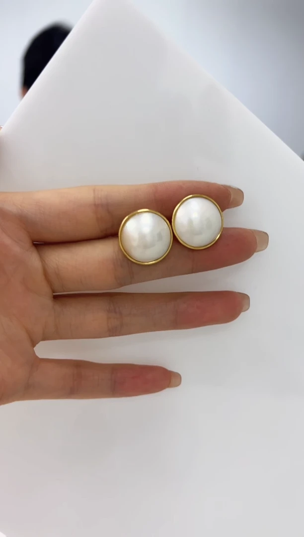 【闪购商品】拼合珍珠（马贝珠）DA银S925镶嵌耳钉 C860