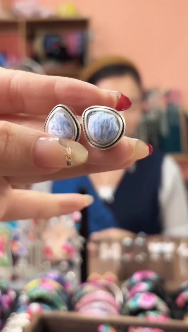 织绣艺枝独绣手工饰品334
