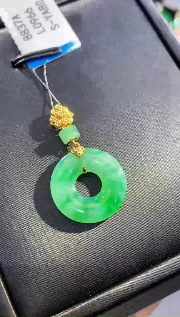 吊坠(不含链)18K金镶嵌翡翠L0966多样性发其一