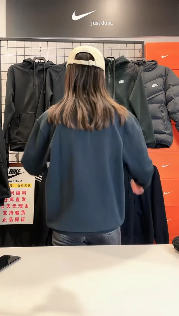 6935 黑色飞人卫衣 XL 150-170斤 不退换