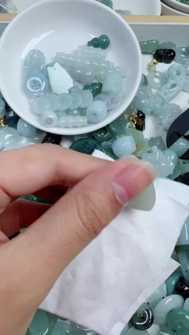 散珠翡翠738号链接，A货翡翠