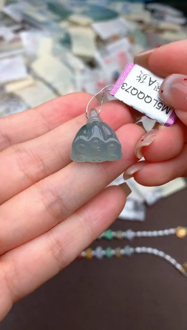 未镶嵌挂件翡翠一