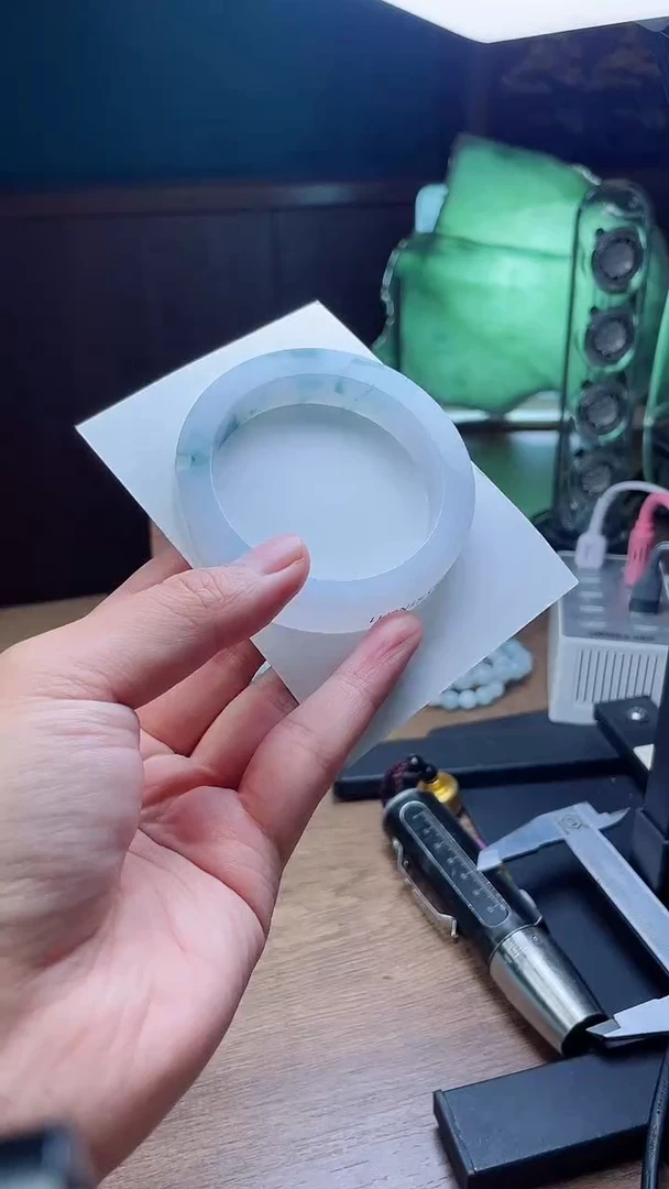 未镶嵌手镯定制翡翠冰*定制