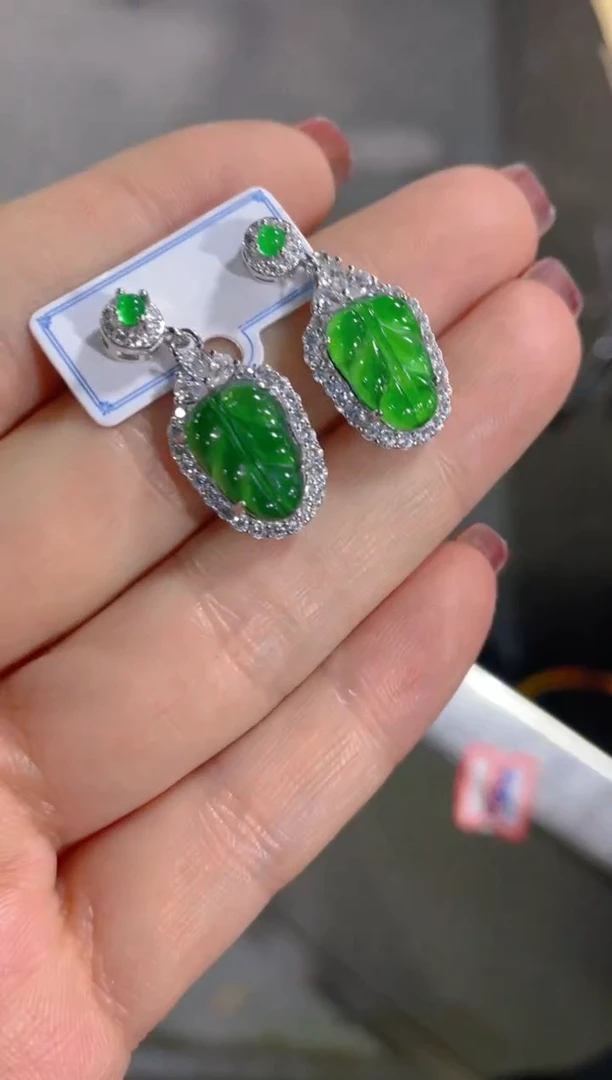 【闪购商品】翡翠颈饰未镶嵌天然A货翡翠多样性发货拍一发一