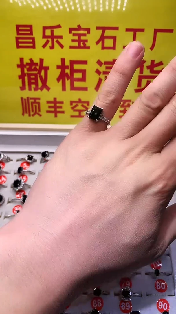 【闪购商品】蓝宝石戒指银S925镶嵌111