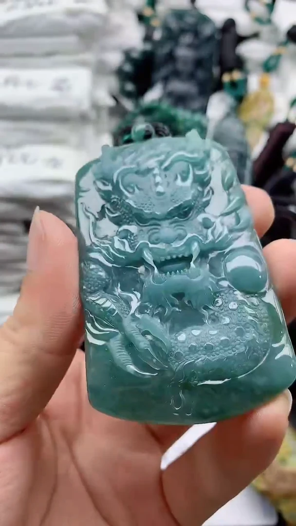 翡翠未镶嵌颈饰88888888888