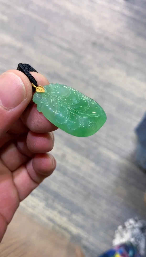 颈饰未镶嵌翡翠天然A货翡翠