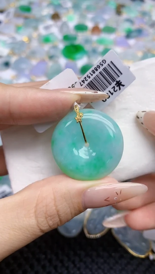 翡翠18K金镶嵌颈饰367    天然翡翠A货