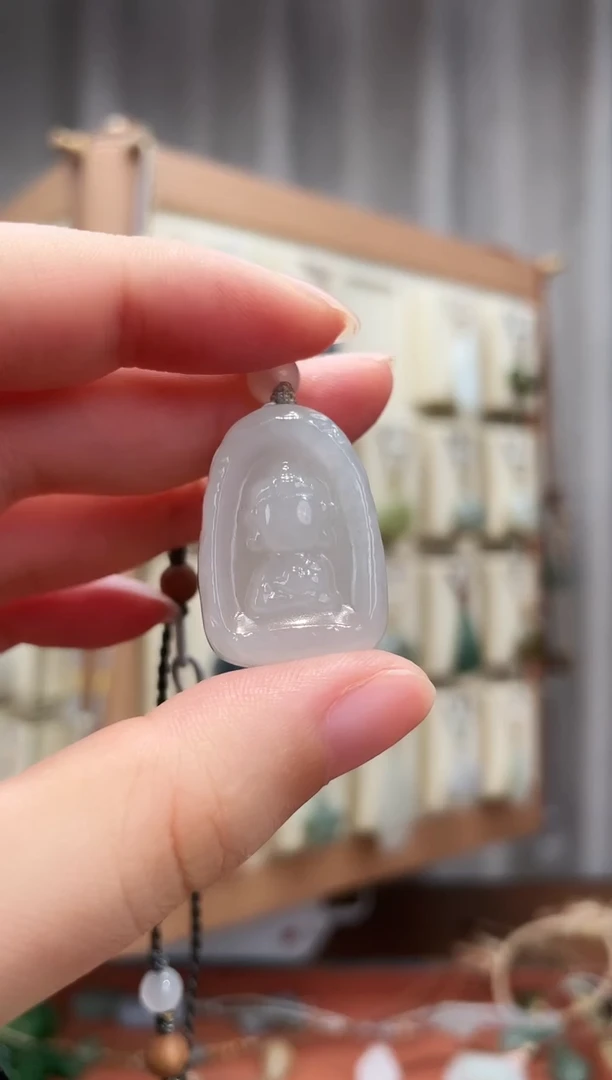 颈饰未镶嵌和田玉青海料无相佛27.5*20*11.7毫米