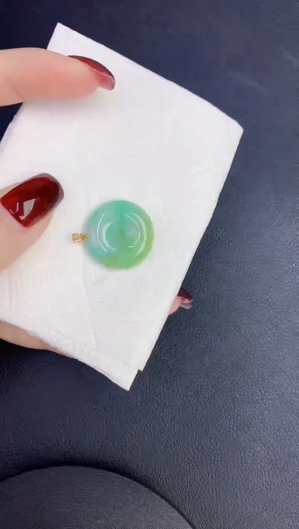 颈饰18K金镶嵌翡翠缅甸天然翡翠a货