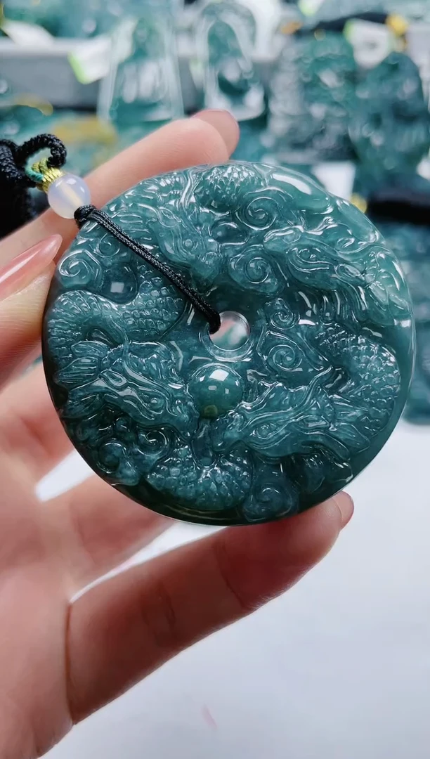 【闪购商品】翡翠颈饰未镶嵌