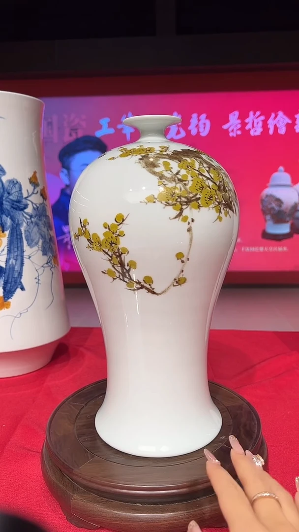 其他崔景哲-瓷器-C小-富贵吉祥