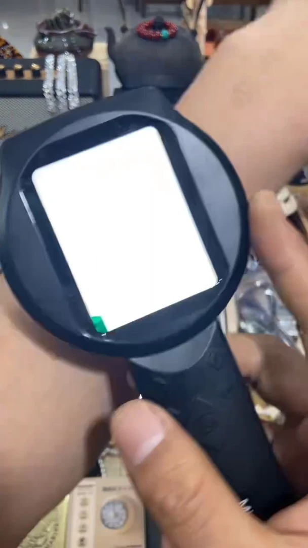 瓷片闪购商品  如图所示